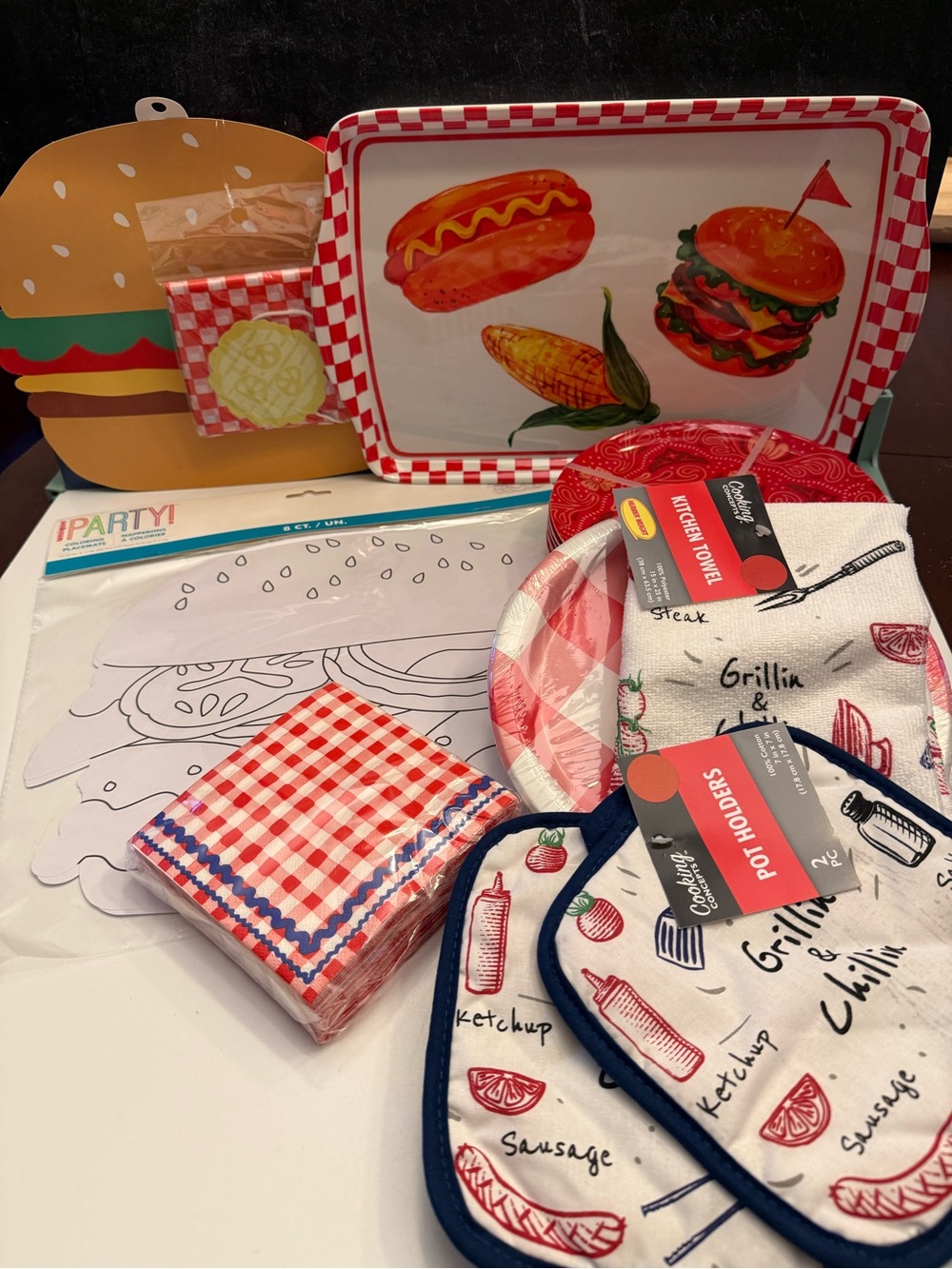 CWC Red & White Grill-Themed Party Tableware Set